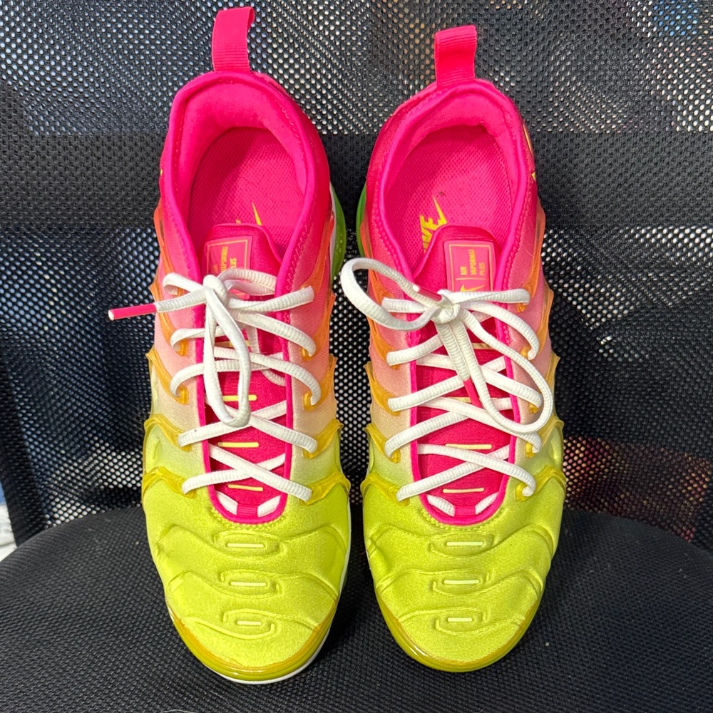 Nike Air Vapormax Plus Women’s 9.5 Neon Yellow, Green, & Pink Athletic Sneakers